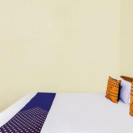 Hotel O Shivaye Rest House Диогар Екстериор снимка