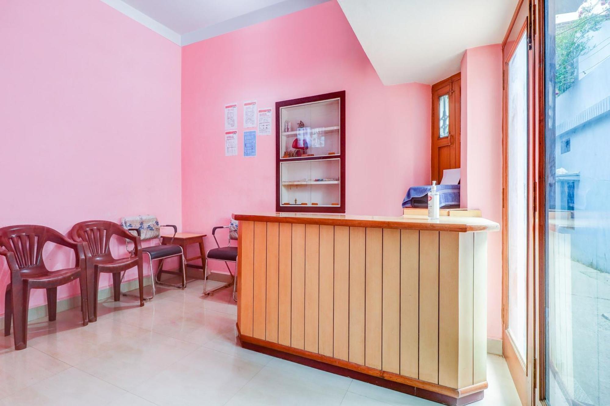 Hotel O Shivaye Rest House Диогар Екстериор снимка